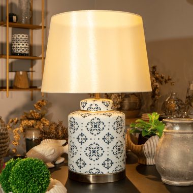 LAMPARA BLANCA CON AZUL Y DORADO