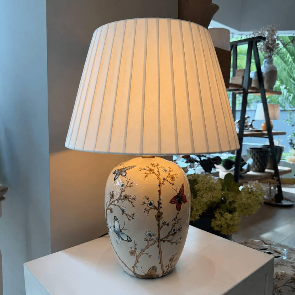 LAMPARA BLANCA MARIPOSAS